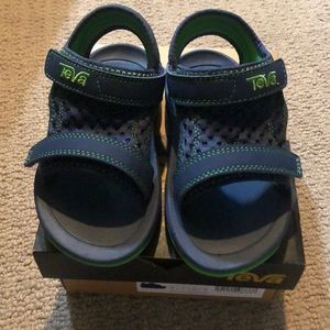 Teva PSYCLONE XLT size 8 toddler